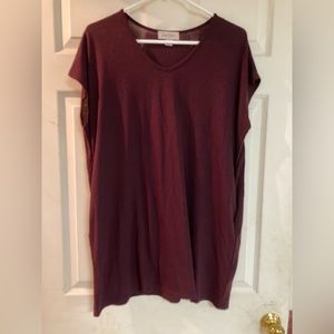 CHARLIE PAGE Burgandy shirt.  Short Sleeve.  Size: Small/Medium